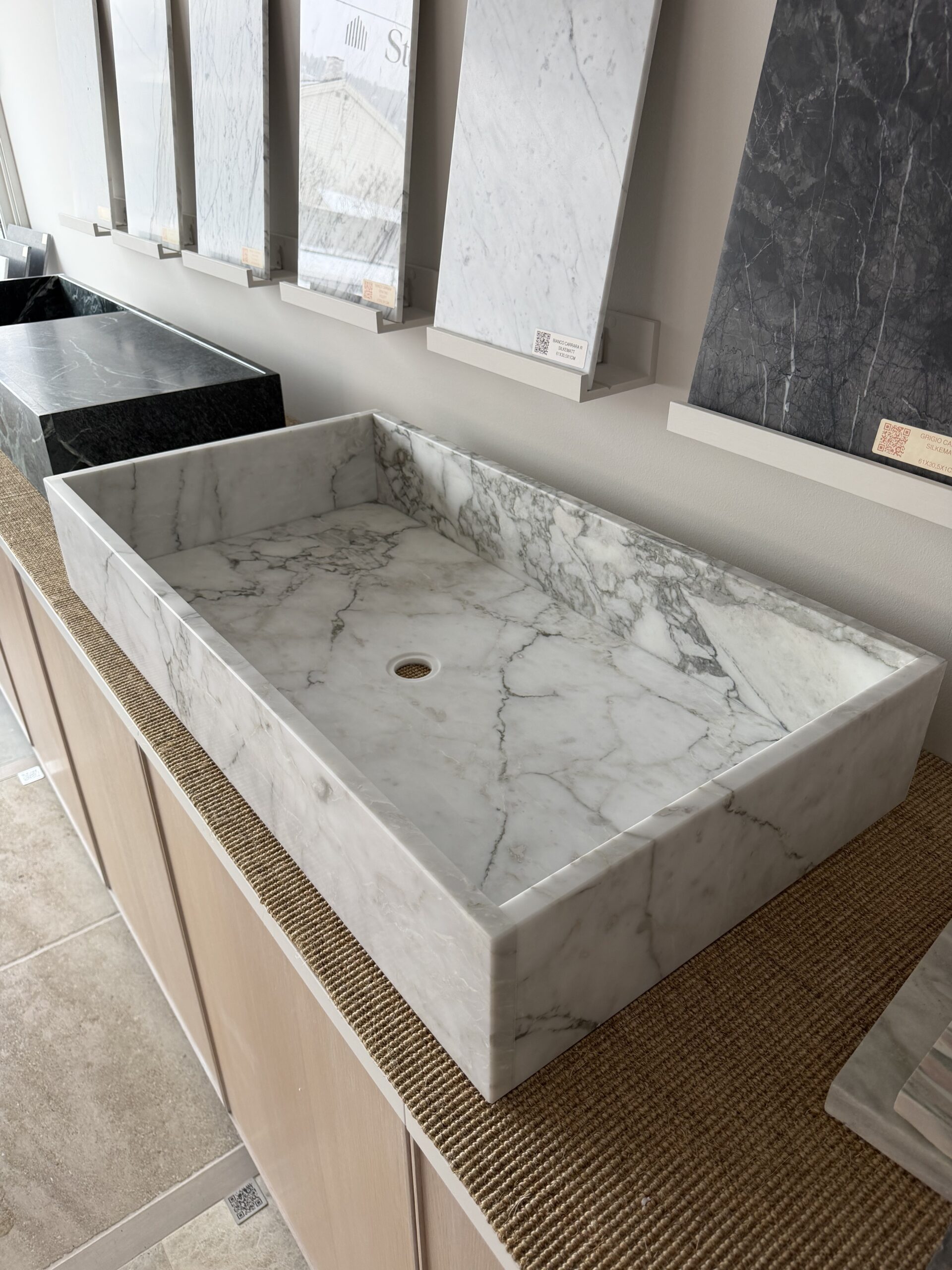 Arabescato marmorservant, stenvask