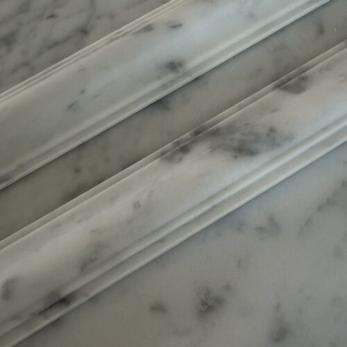 Brystlist profilert Carrara Toro