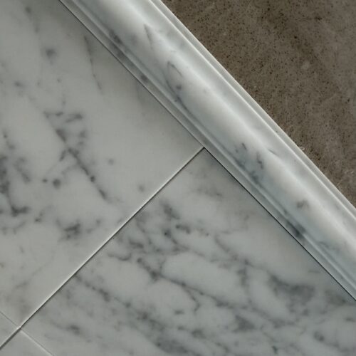 Brystlist profilert Carrara Ovolo