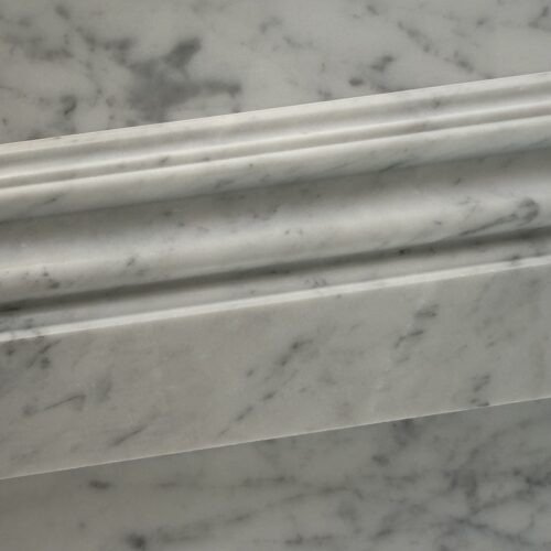 Sokkellist i Carrara marmor 12 cm