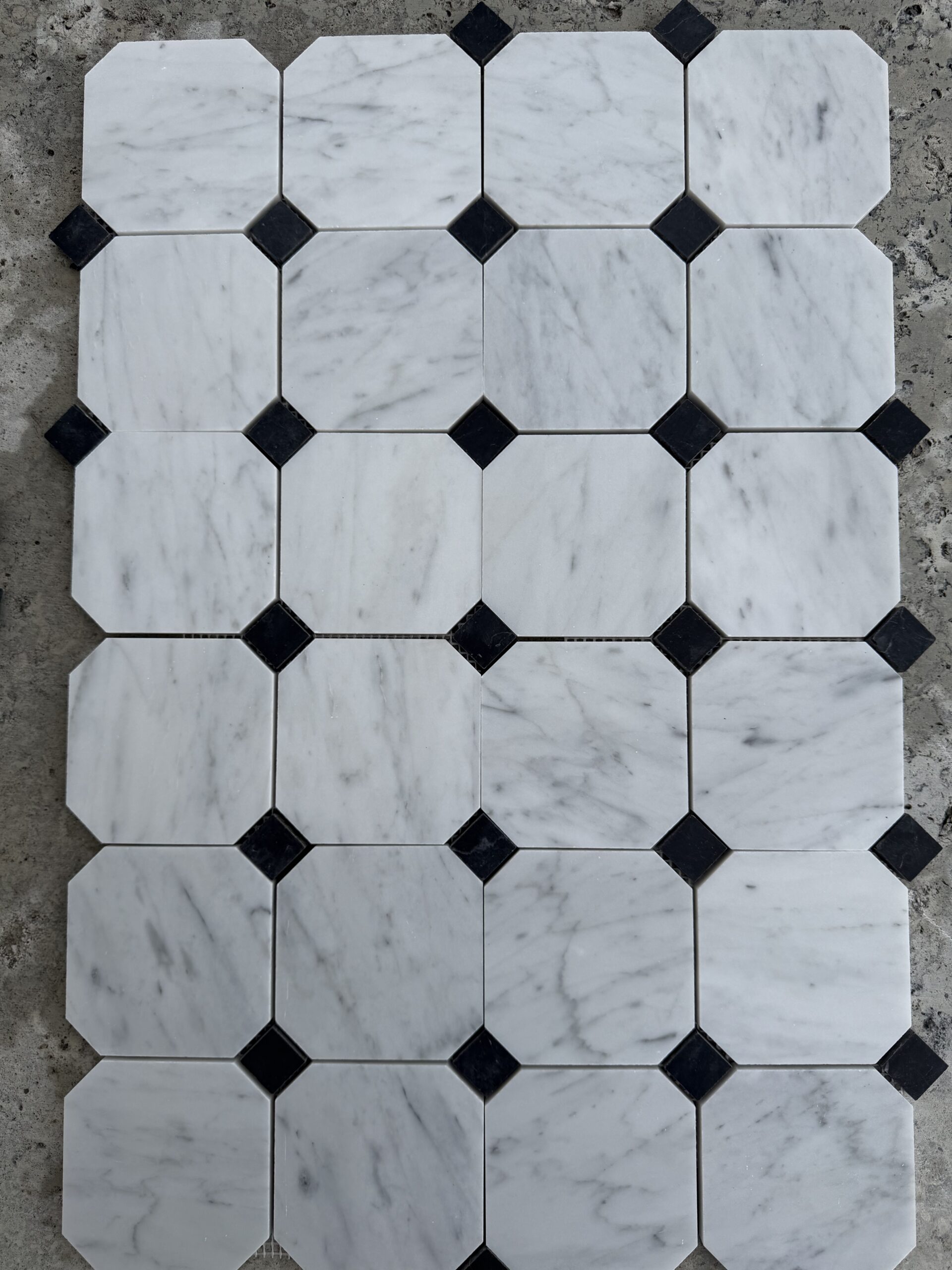 ottogano carrara & nero marble 10x10