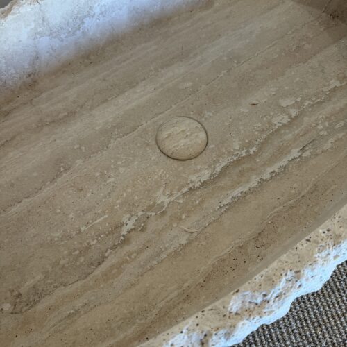 Håndhugget Travertinservant Oval 70×40