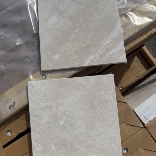 Crema Delano beige marmor 30x30